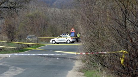 Двама загинали на пътя за последното денонощие