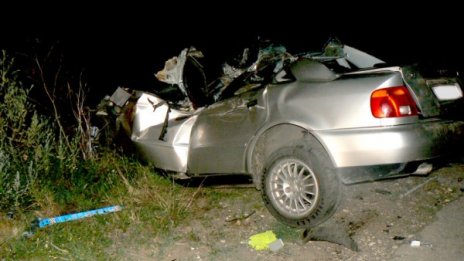 Двама загинали в катастрофи за денонощие