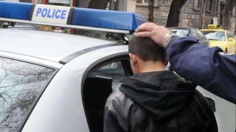 Бой в дискотека в Полски Тръмбеш изпрати трима в ареста