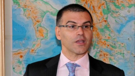 Дянков ядосан на Холандия заради Шенген 