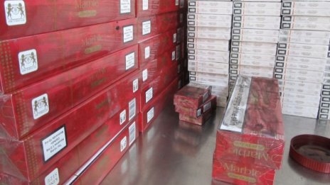 80 000 къса контрабандни цигари задържаха русенски митничари  