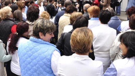 Нападението над лекари ще се наказва строго