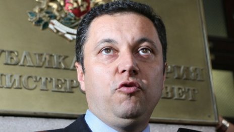 Манолова: Ще разказвате сънища! Янев: Ще ви изгоня от комисията! 