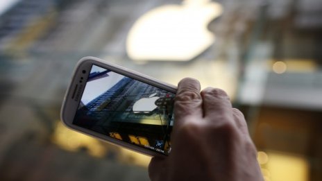Apple с нови претенции към Samsung за над $700 млн. 