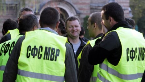 Сигурността струва пари, отсякоха полицаи