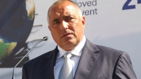 Борисов с обич към полицаите: Ще вдигнем заплатите, ама друг път!