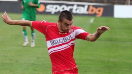 ЦСКА направи 3:1 с "Етър"