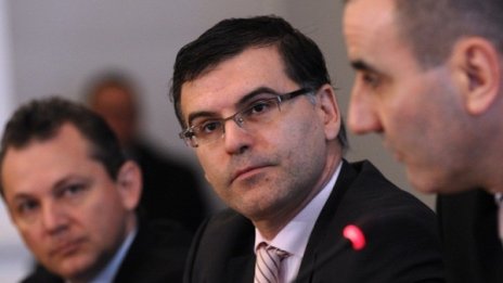 Чака ни дълъг период без растеж в глобален план, смята Дянков