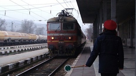 Сливат БДЖ и НКЖИ?