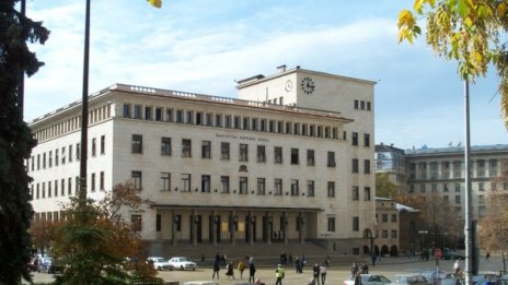 БНБ разбрали от медиите за данъка върху лихвите по депозитите