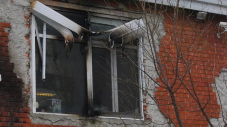 Внук подпали къщата на баба си за пари
