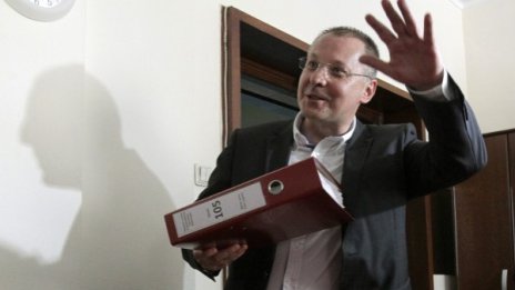 Великия конституционалист Борисов ще го накажат на изборите 