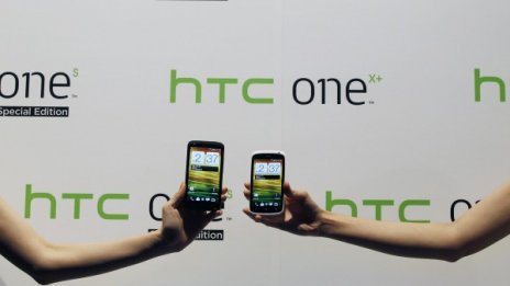 Apple и HTC заровиха томахавките