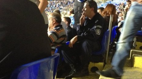 Наказват полицай заради мРепортер на Dnes.bg