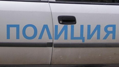 Мъж се опита да открадне храна от магазин в Елин Пелин
