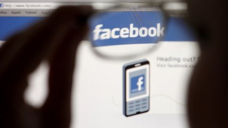 Facebook отнема думата на потребителите