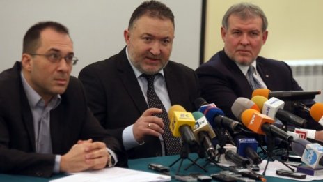 Нямало масово напускане в СДС