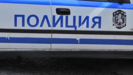 Две бургаски девойчета мамят с фалшиви колети 