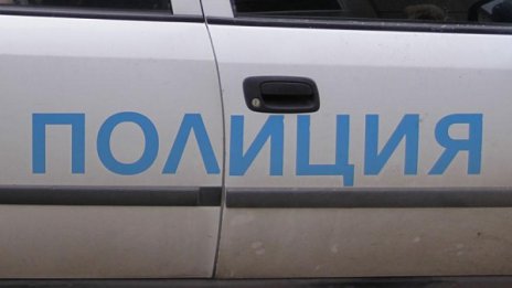 Спипаха пет момичета, подавали фалшиви сигнали за бомба