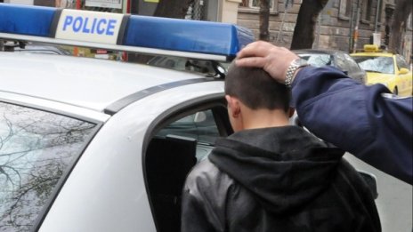 Деветима от задържаните футболисти остават в ареста