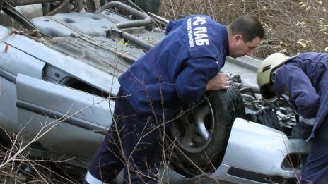 Двама загинали, 28 ранени в катастрофи за денонощие 
