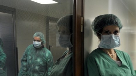 Ваксини, ин витро и скенер ще плаща НЗОК от догодина