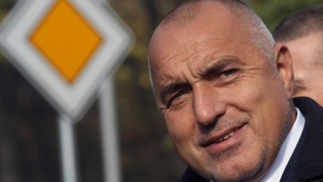 Предишните купували "на калпак откъдето и каквото дадат"