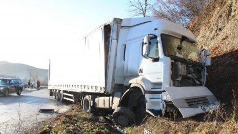 Катастрофа затвори Прохода на републиката