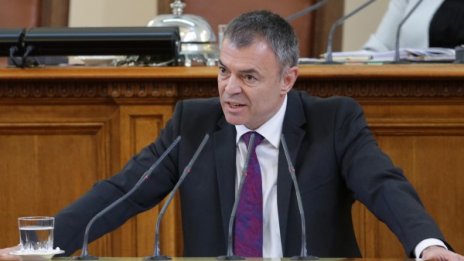 Удължиха проверката във Фонд "Научни изследвания" 
