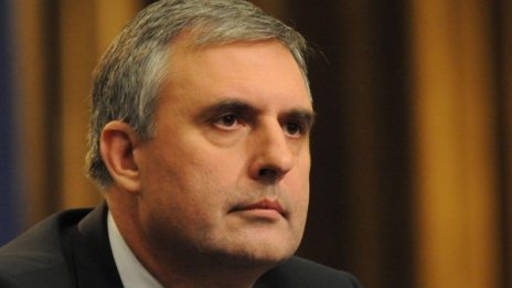 Не е виновен този, който получава парите, а държавата!
