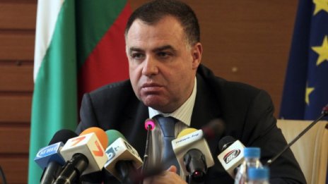 БСП чака оставка от Найденов "за цялостно творчество"