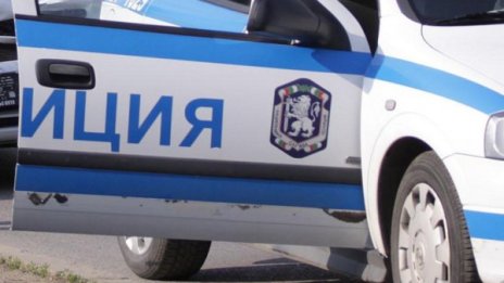 Крадци не успяха да ограбят банка заради метална врата 