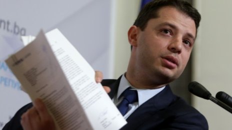 Станишев е в паника, защото е лъгал 4 години за "Белене"!