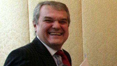 Със снежните пътища ГЕРБ саботира, подозира Петков