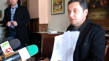 Референдумът ще разцепи БСП, предрече Янев 