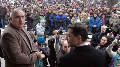 Кабинетът започва да търси работа на хората от ВМЗ-Сопот 