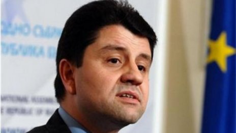 Кадровиците, назначили Алексей Петров, сега искат оставки!