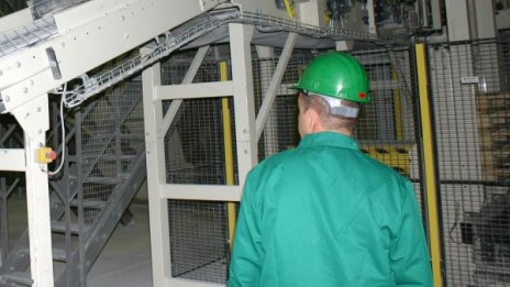 130 000 почват работа чрез Бюрата по труда