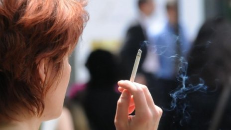 5200 подписа събрали СДС за референдума за пушенето