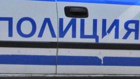 Взрив в къща в Суворово издълба 30 см дупка в плоча