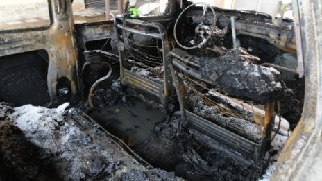 Подпалиха автомобилите на екоактивистка в София