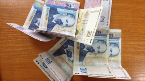 Спипаха мъж, измамил възрастна жена