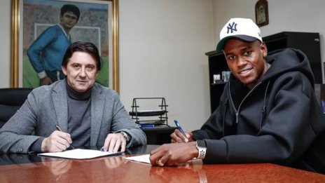 "Левски" официално представи Хуан Переа