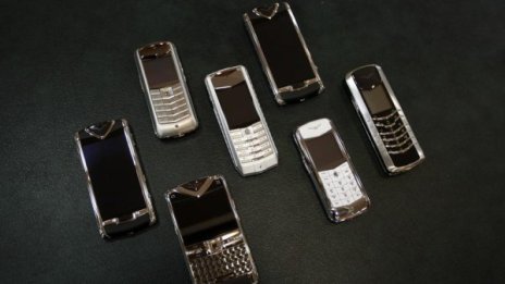 Vertu избра Android 