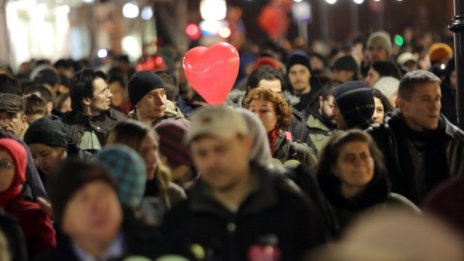 Телефонът на Караджова давал заето