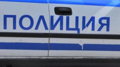 Задържаха измамник, предлагал работа в нета