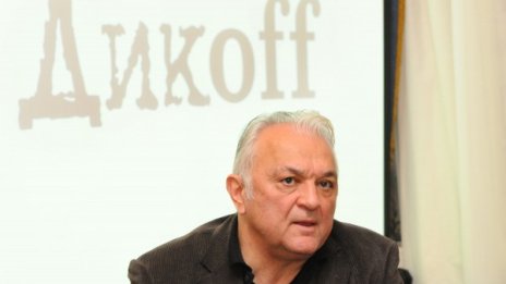 Сашо Диков сменя Карбовски по Нова тв