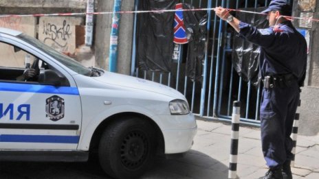 Пияно момиче нападна шофьор на автобус