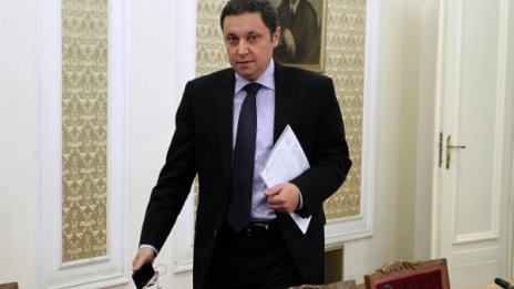 Яне се фръцна: Не ще да е премиер на Плевнелиев
