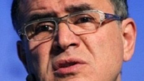 Рубини съветва да теглим дълг, за да стимулираме икономиката
